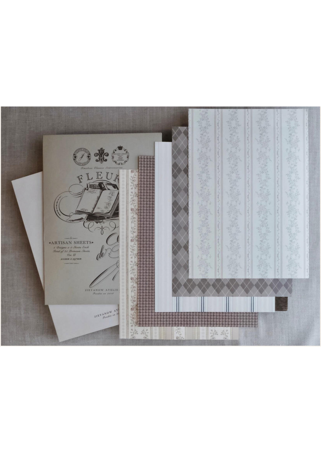 A4 papier blok van het merk Jieyanow Atelier - Fleru de Grace II