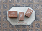 Houten stempel van het merk Jieyanow Atelier - heart locket