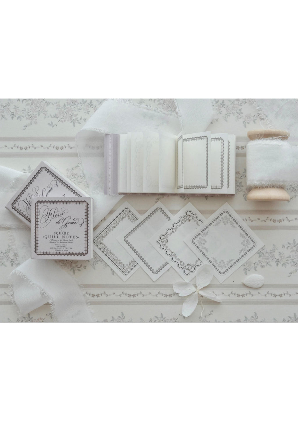 Notitieboekje van het merk Jieyanow Atelier - Fleur de Grace Quill